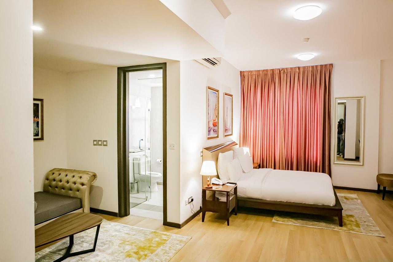 Royal Residences By Design Union Aliayabiagba Exterior photo
